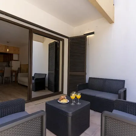 #400 Oasis 1br & Pool